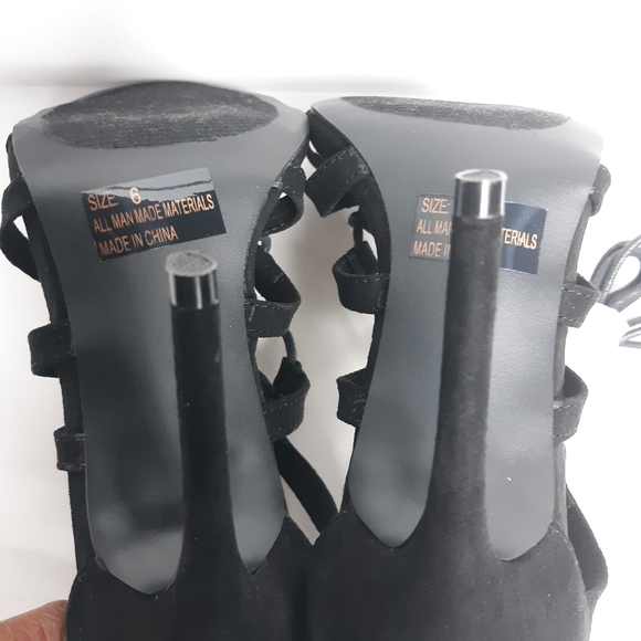 Qupid Women 6 Black Faux Suede Gladiator Shoes - Picture 7 of 8